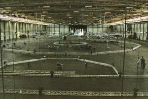 Multi-Point Show Truss System
